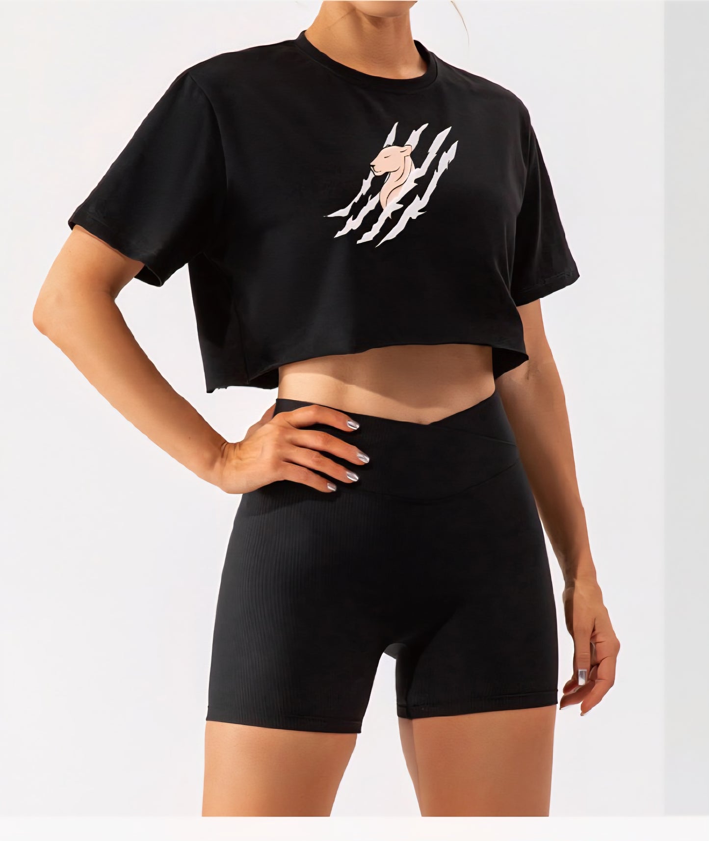 Lyonne Claw Crop T-Shirt - Active Streetwear